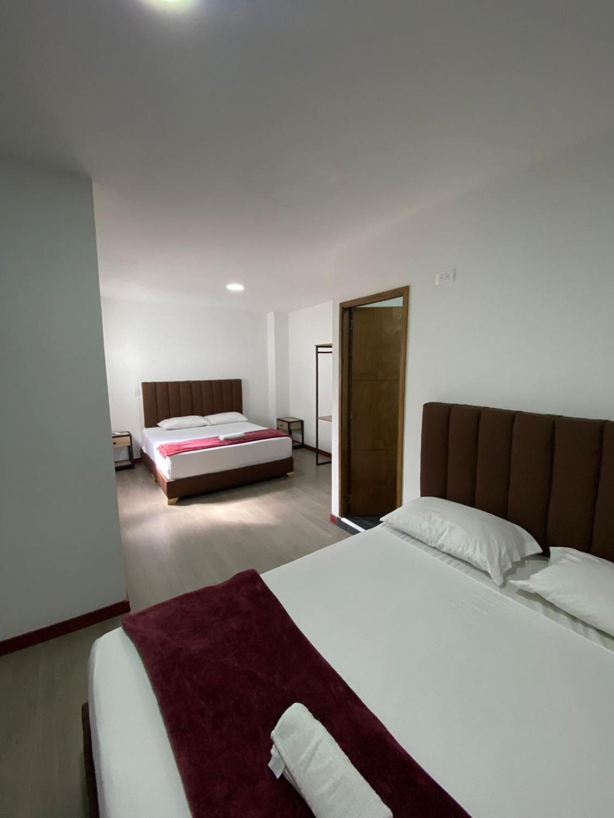 Hotel Gallery By 70 Medellín Exteriör bild
